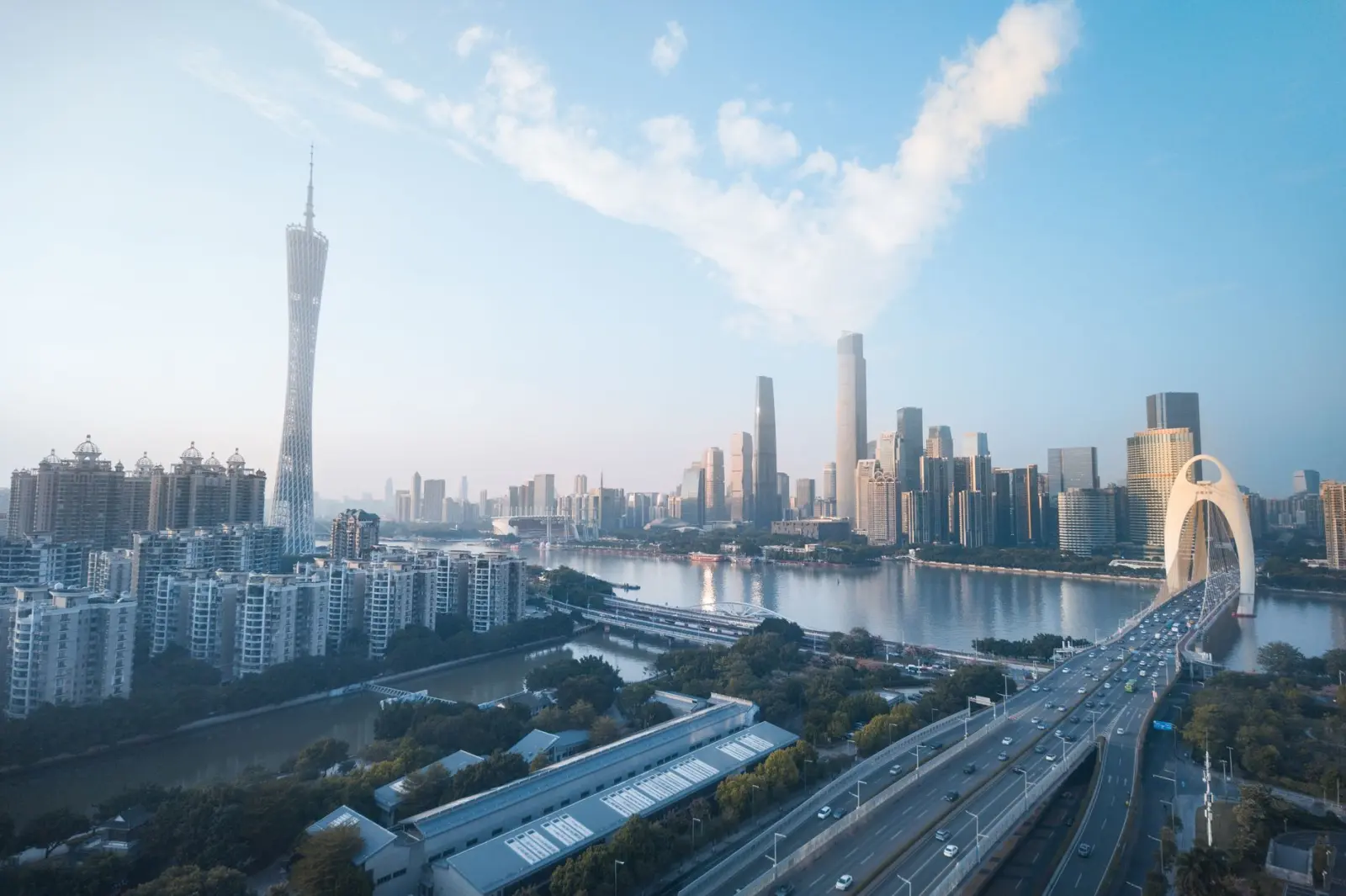 物业工单管理系统功能对比：芯奇科技与主流平台差异解析
